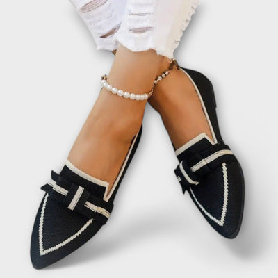 Elanora™ | Birgit Loafers met Knoopdetail