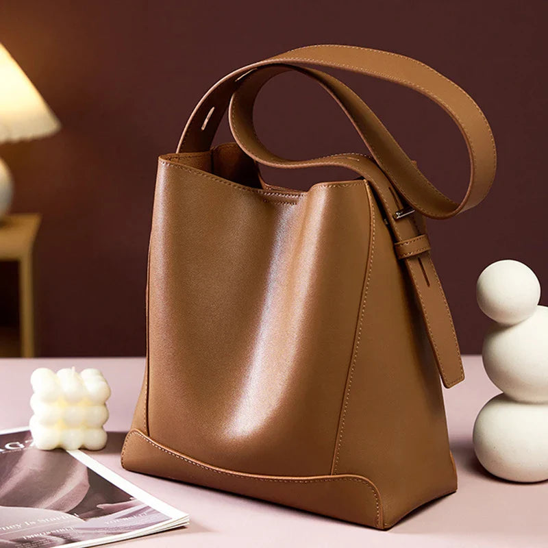 Paula™ | Luxe schoudertas van vegan leer