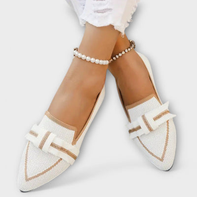 Elanora™ | Birgit Loafers met Knoopdetail